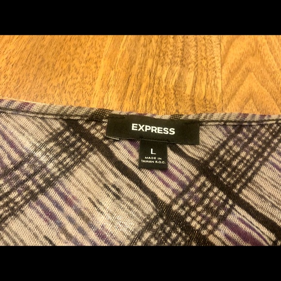NWOT- plaid ruffle top - Picture 4 of 4